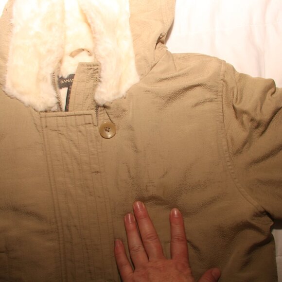 Banana Republic Hooded Winter Jacket - Picture 14 of 14